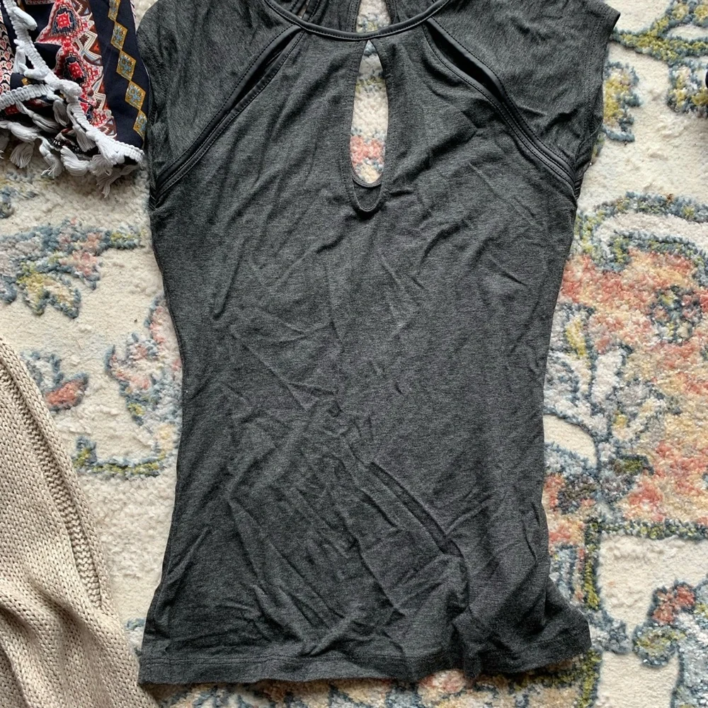Women’s Clothing Lot - Size Small - Picture 7 of 16